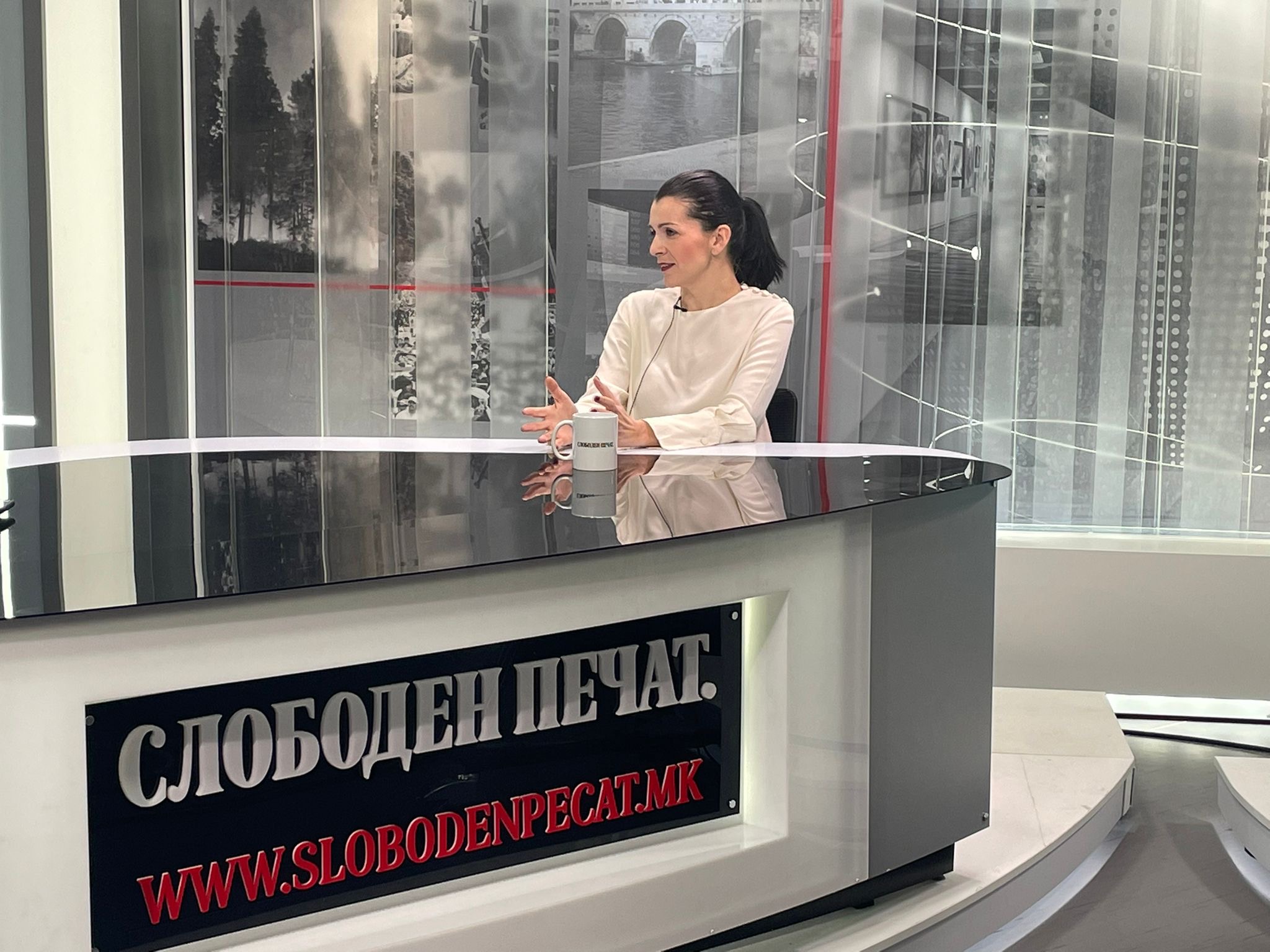 Костадиновска Стојчевска: Коалицијата на ДПМНЕ и Левица е коалиција на безредие Костадиновска Стојчевска: Коалицијата на ДПМНЕ и Левица е коалиција на безредие
